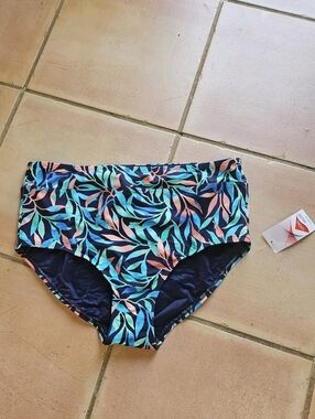 NWT Lands’ End High Waisted Tummy Control Bikini Bottoms